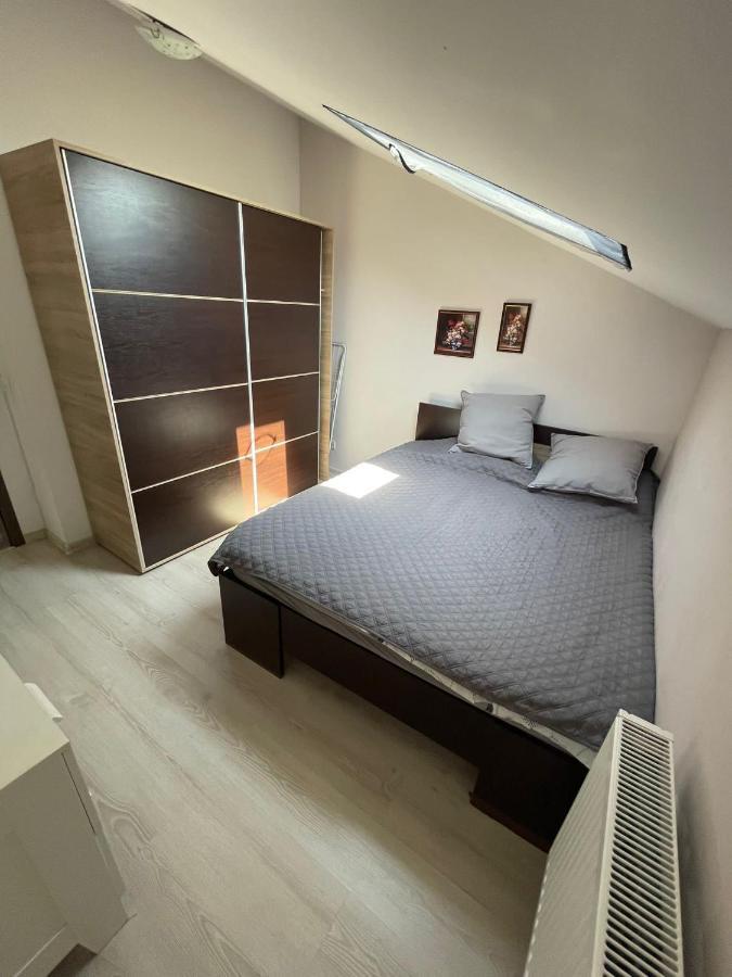Apartament 2 Camere Chiajna Exterior photo
